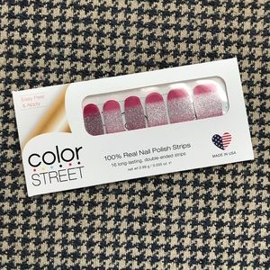 Color Street Florence Fizz nail strips
